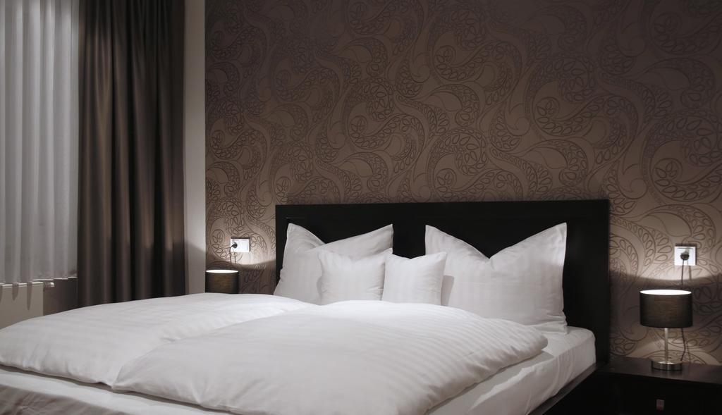 Limes Hotel Wehrheim Room photo